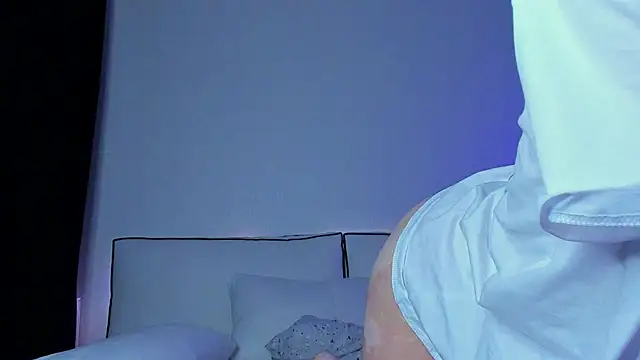 Snapshot of haileyishere chatting on 3, 1, 2025 haileyishere online show from 3, 1, 2025