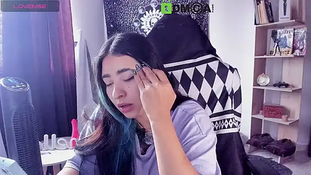 sweetcoralinee online show from 4, 3, 2026