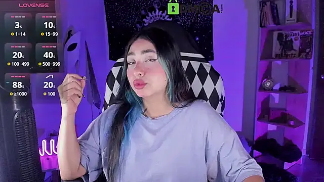 sweetcoralinee online show from 4, 3, 2026