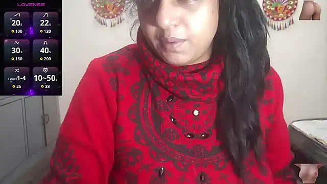 Sexy komolika online show from 4, 3, 2026