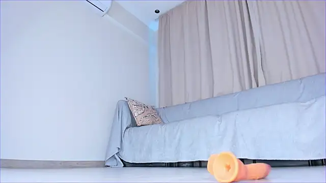 Cherrypie 001 online show from 4, 5, 2026