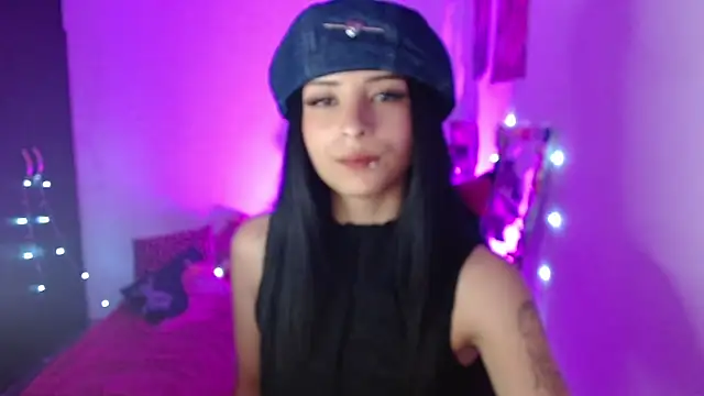 Snapshot of Kind_Scarlett chatting on 8, 5, 2026 Kind Scarlett online show from 8, 5, 2026