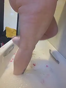 KinkyLittleWitch online show from 13, 2, 2026