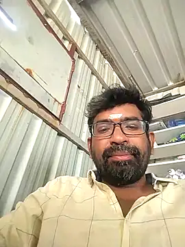Snapshot of Skcreation123 chatting on 5, 11, 2025 Skcreation123 online show from 5, 11, 2025