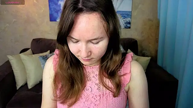 Little doll meow online show from 26, 11, 2025