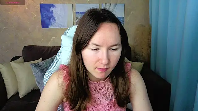 Little doll meow online show from 27, 11, 2025