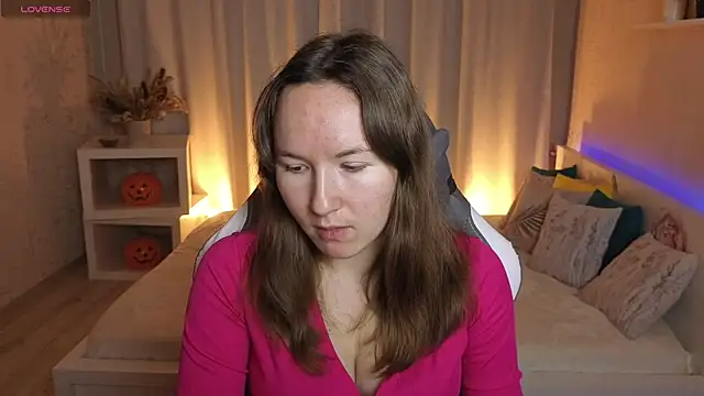 Little doll meow online show from 10, 11, 2025