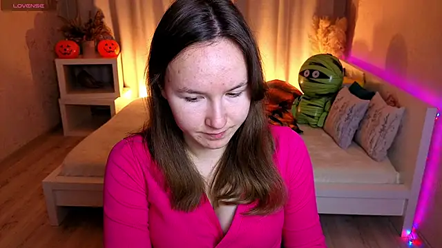 Little doll meow online show from 5, 11, 2025