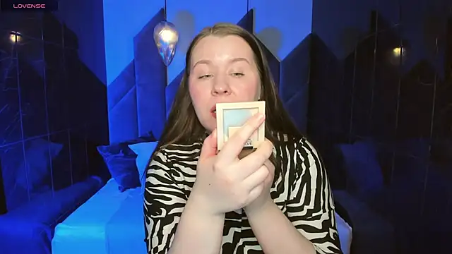 Snapshot of ShedarBrooks chatting on 7, 2, 2025 ShedarBrooks online show from 7, 2, 2025