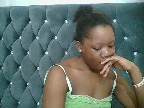 HotJeylee online show from 20, 12, 2025