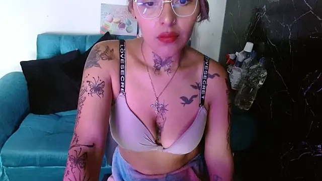 kronikafuckass online show from 20, 10, 2025