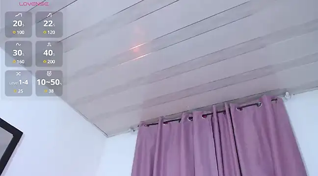 Snapshot of camila_larzon chatting on 3, 3, 2025 camila larzon online show from 3, 3, 2025