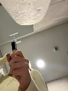 streetdoll online show from 9, 11, 2025