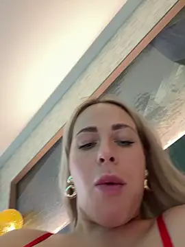 streetdoll online show from 3, 3, 2025