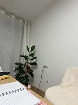 streetdoll online show from 15, 10, 2025