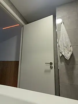 streetdoll online show from 14, 4, 2026