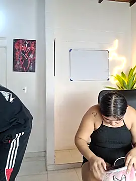 royalgirls x online show from 6, 3, 2026