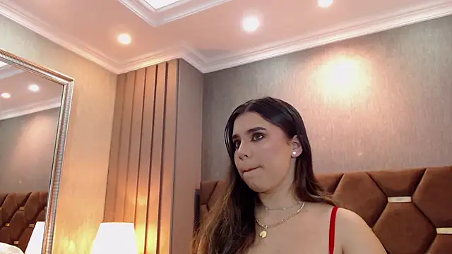 ThaniaJones online show from 17, 4, 2026