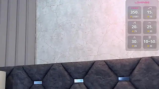 Snapshot of ThaniaJones chatting on 9, 7, 2026 ThaniaJones online show from 9, 7, 2026
