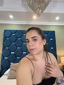 ThaniaJones online show from 15, 2, 2026