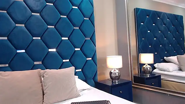 ThaniaJones online show from 27, 2, 2026