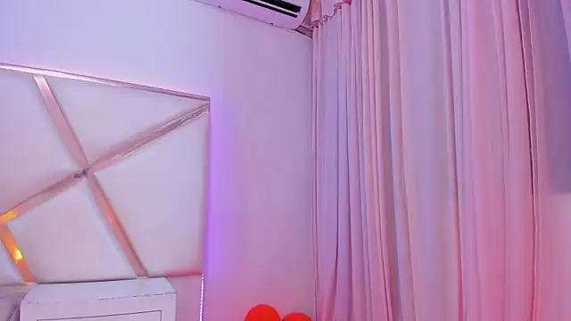 samanthaevans4 online show from 12, 11, 2025