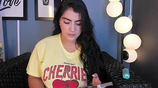 PaulinaDuarte online show from 14, 2, 2025