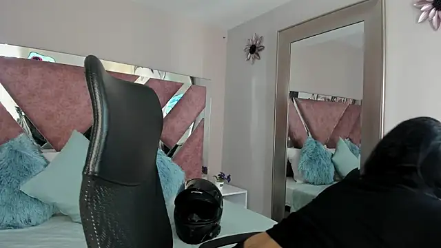 PaulinaDuarte online show from 13, 11, 2025