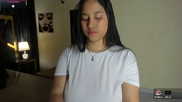 EmiliWilliams online show from 8, 10, 2025