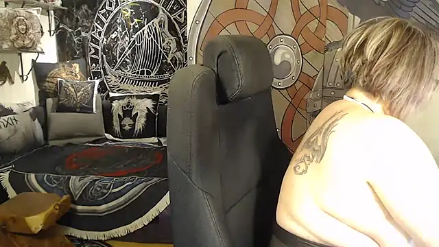 TittenMichelle online show from 17, 4, 2026