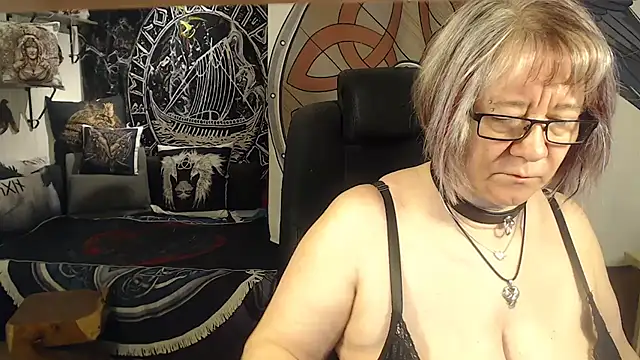 TittenMichelle online show from 12, 4, 2026