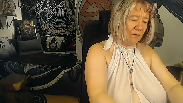 TittenMichelle online show from 6, 10, 2025