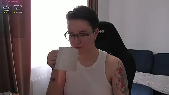 Snapshot of JessieFlower chatting on 13, 5, 2026 JessieFlower online show from 13, 5, 2026