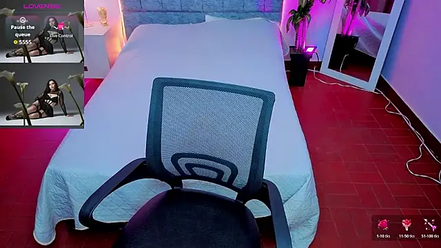 Lana stone  online show from 10, 3, 2026