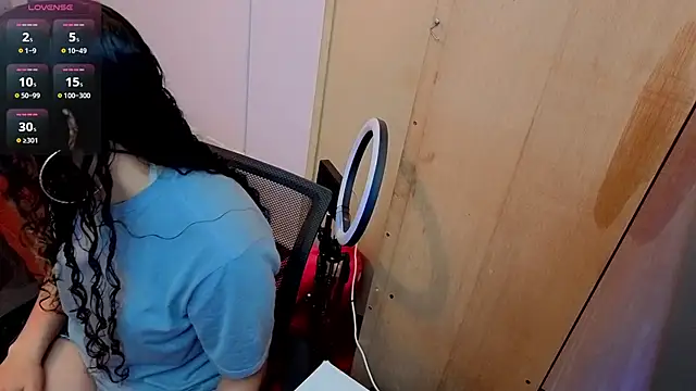 Lana stone  online show from 12, 4, 2026