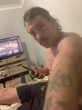 Ston3r420Coupl3 online show from 5, 3, 2025