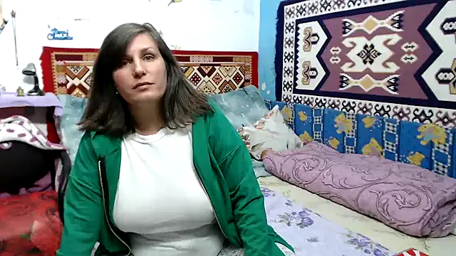 AdelineBlueEyes online show from 24, 9, 2025