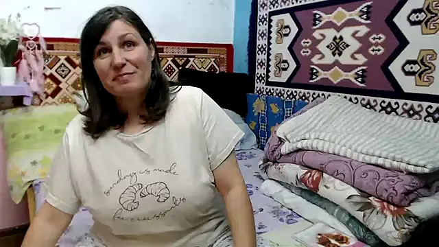 AdelineBlueEyes online show from 24, 11, 2025