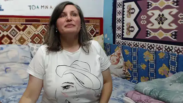 AdelineBlueEyes online show from 1, 10, 2025