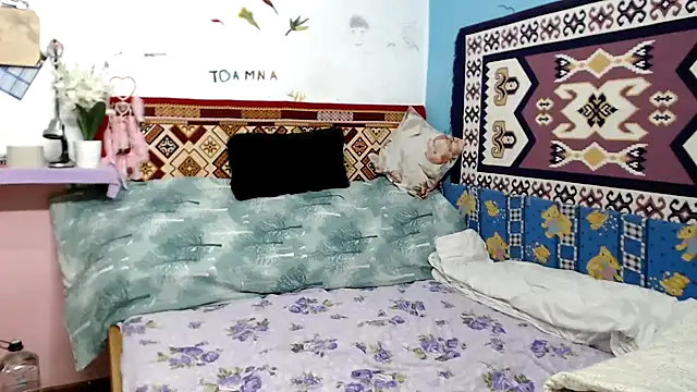 AdelineBlueEyes online show from 27, 11, 2025