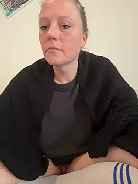 MoniqueLaFee online show from 19, 4, 2026