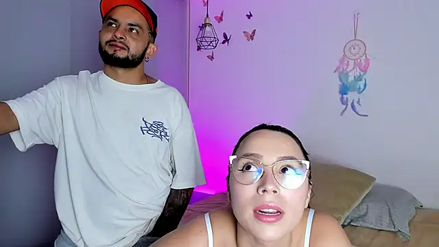 Chloe Johnson  online show from 9, 11, 2025