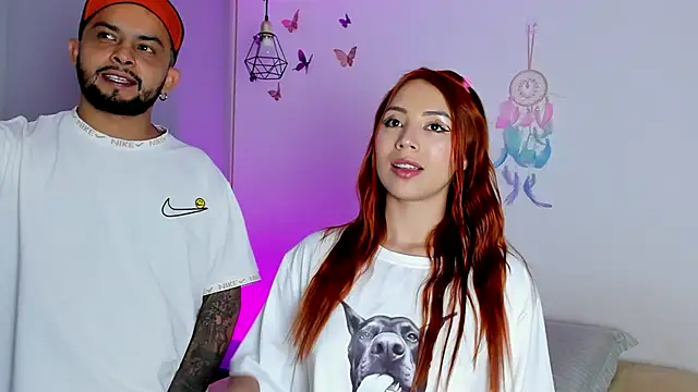 Chloe Johnson  online show from 22, 11, 2025