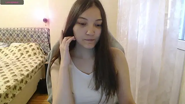 AlisaDevis online show from 4, 11, 2025