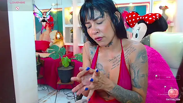 lorenapinto online show from 27, 10, 2025