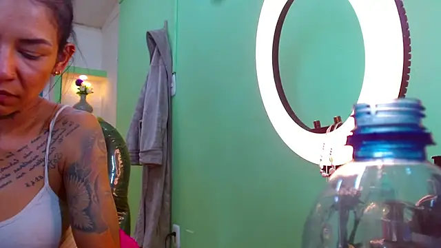 lorenapinto online show from 13, 12, 2025