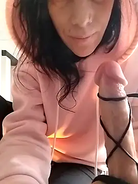 freyamoret online show from 27, 2, 2025