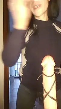 Snapshot of freyamoret chatting on 30, 11, 2025 freyamoret online show from 30, 11, 2025