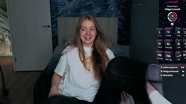 Snapshot of candy_maggie chatting on 8, 7, 2026 candy maggie online show from 8, 7, 2026