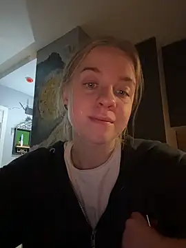 candy maggie online show from 15, 11, 2025